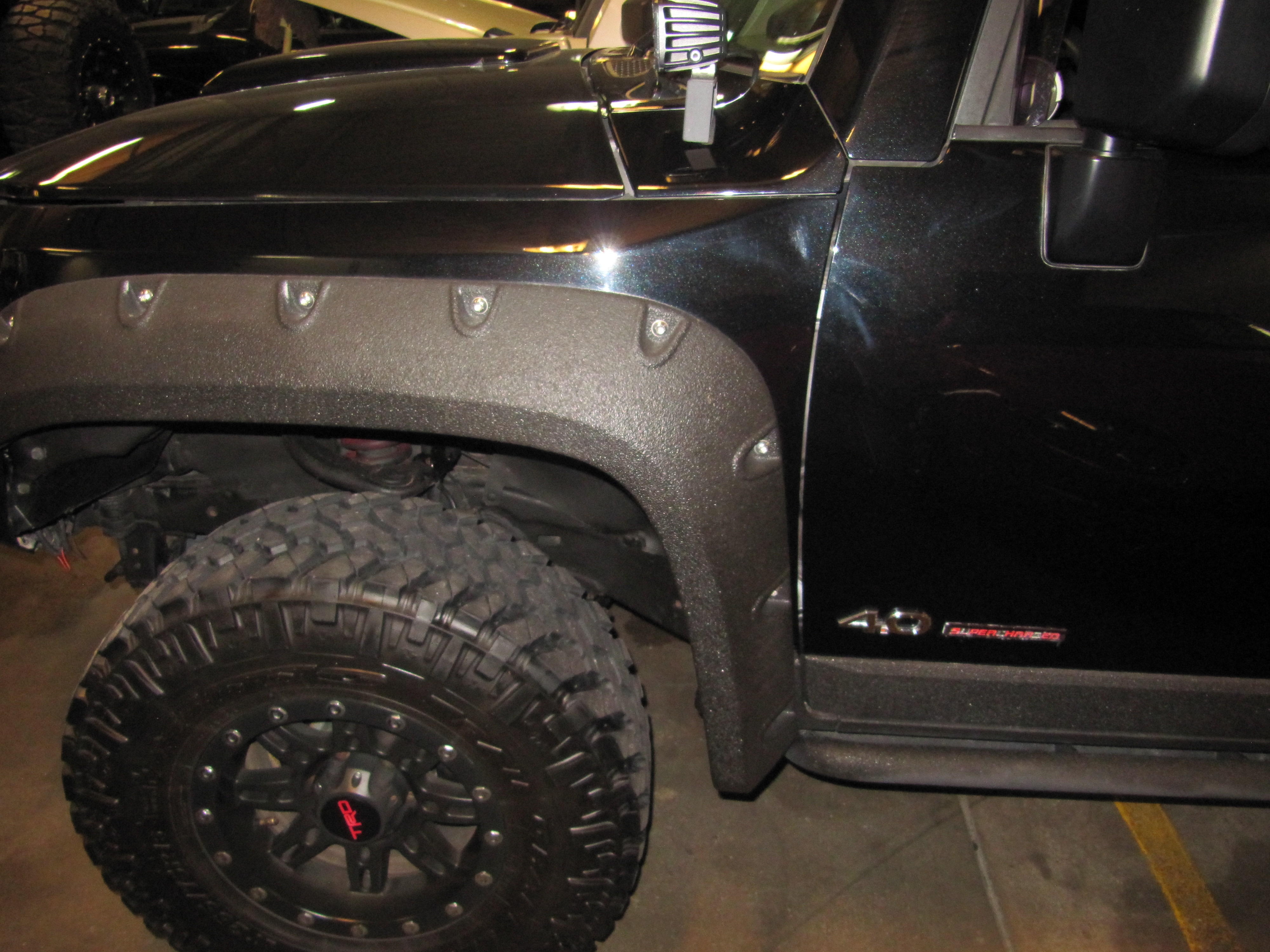 Used 2007 Toyota FJ Cruiser AWD/4WD image 2
