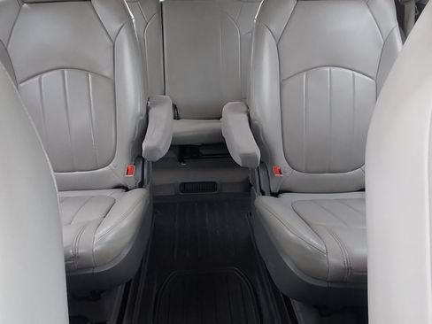 Used 2015 Chevrolet Traverse AWD LTZ image 15