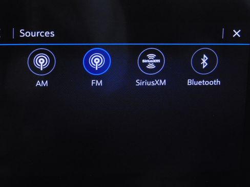 Used 2024 Chevrolet Trax RS image 25