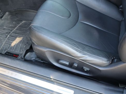 Used 2013 INFINITI G37 image 17