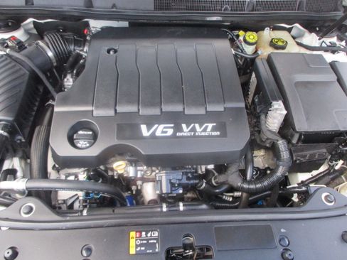 Used 2013 Buick LaCrosse Touring image 17