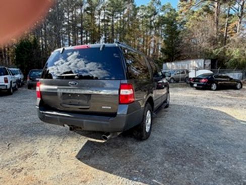 Used 2017 Ford Expedition EL XL image 7