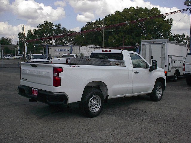Used 2024 Chevrolet Silverado 1500 W/T AWD/4WD image 4