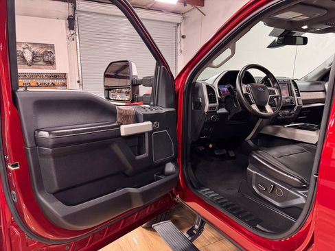 Used 2019 Ford F250 Lariat image 6