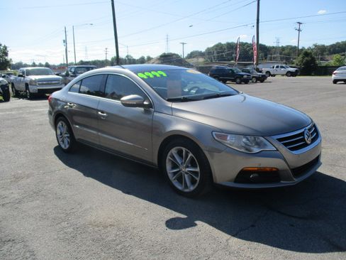Used 2009 Volkswagen CC Luxury FWD image 4