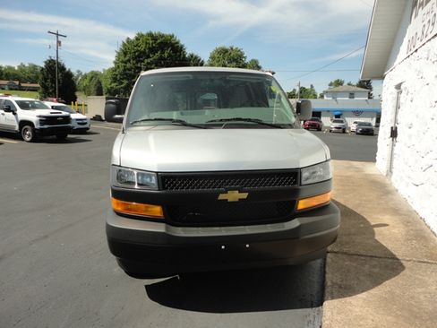 New 2026 Chevrolet Express 2500 RWD image 8