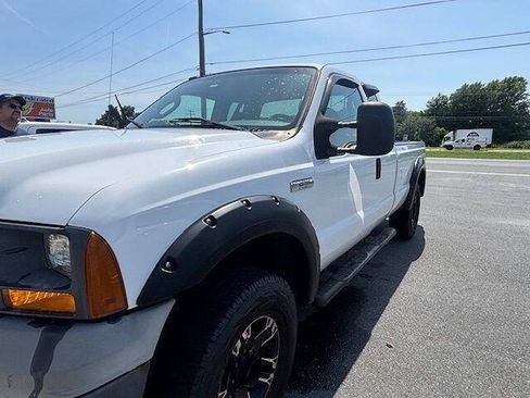 Used 2005 Ford F250 XL AWD/4WD image 1