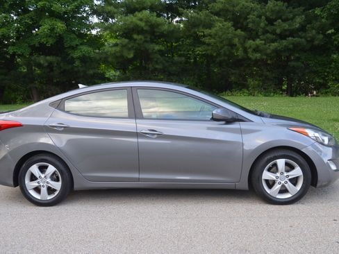 Used 2013 Hyundai Elantra GLS FWD image 5