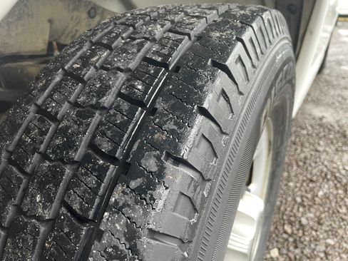 Used 2011 Chevrolet Express 2500 image 13