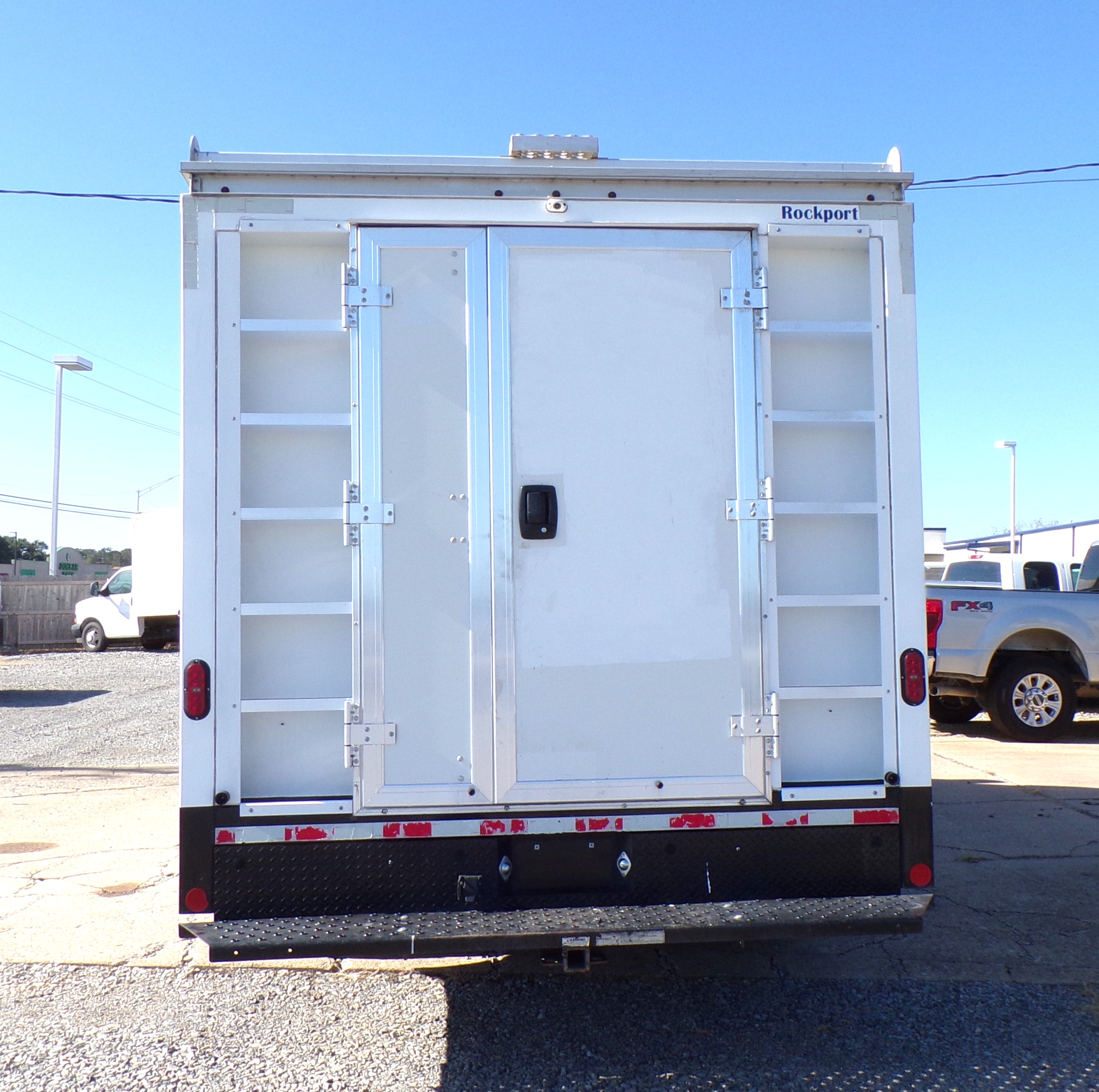 Used 2020 Chevrolet Express 3500 RWD image 19
