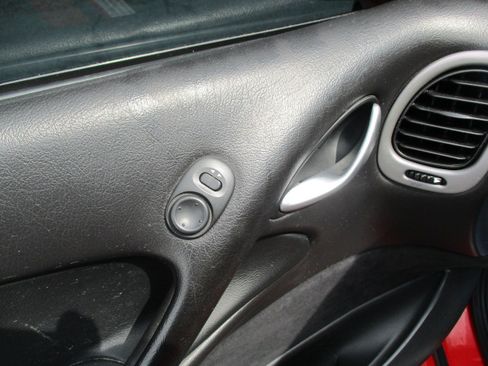 Used 2006 Pontiac GTO image 19