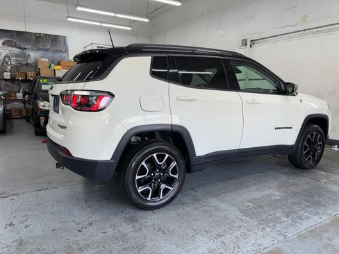 Used 2019 Jeep Compass Trailhawk image 8