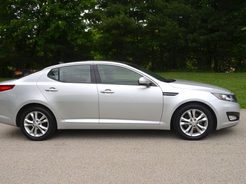 Used 2013 Kia Optima EX FWD image 6