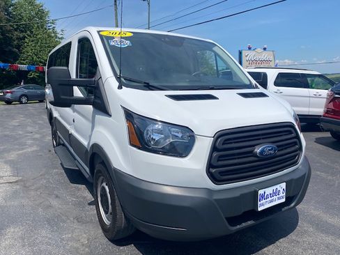 Used 2018 Ford Transit 150 130 Low Roof Wagon RWD image 4