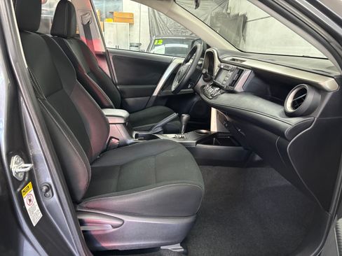 Used 2013 Toyota RAV4 XLE image 13