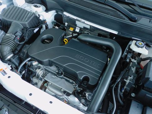 Used 2026 Chevrolet Equinox FWD LT w/ 1LT image 11