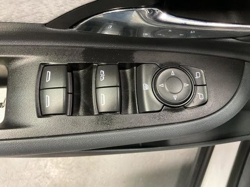 Used 2020 Chevrolet Bolt Premier image 10