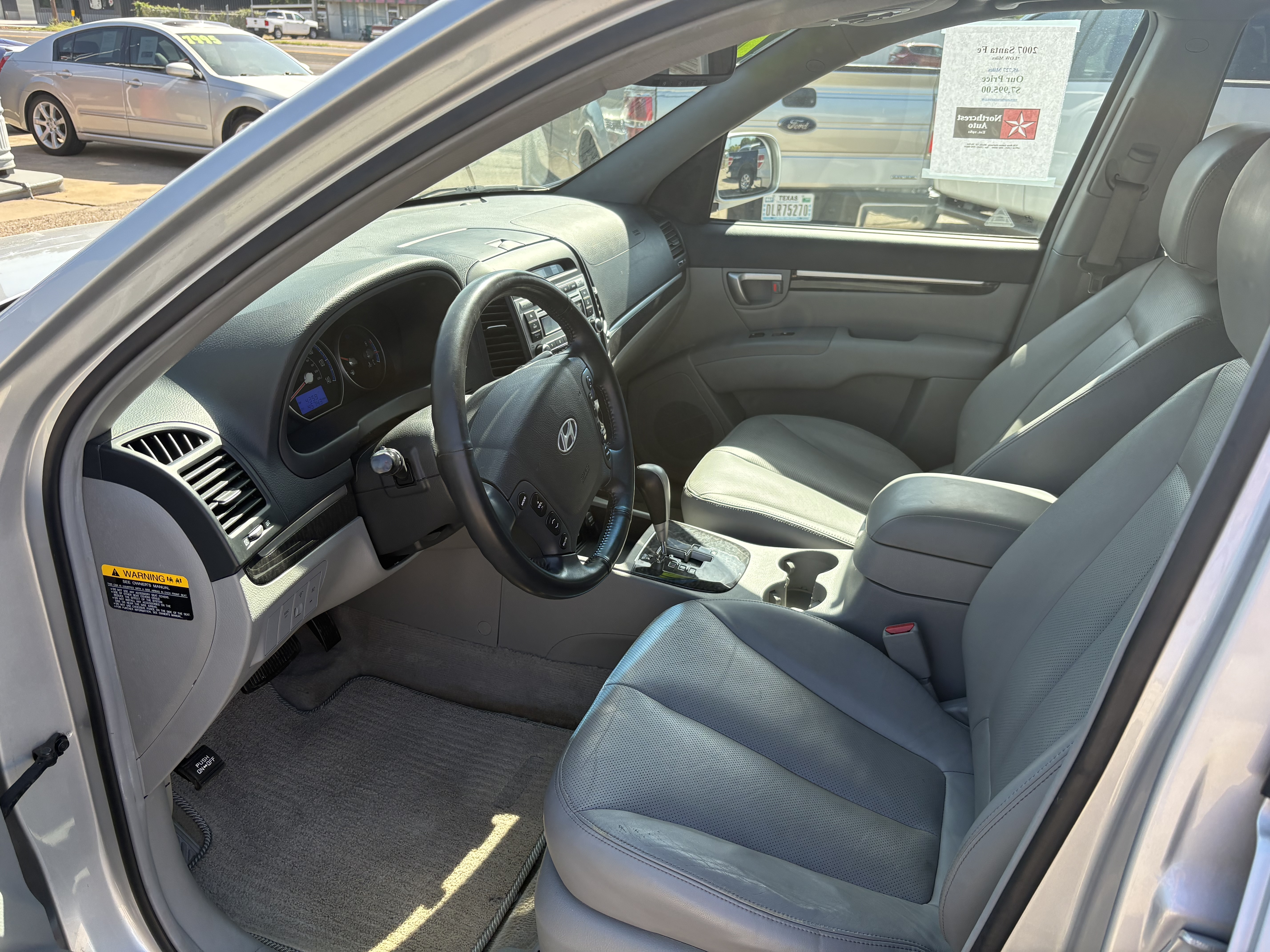 Used 2007 Hyundai Santa Fe 2WD image 3