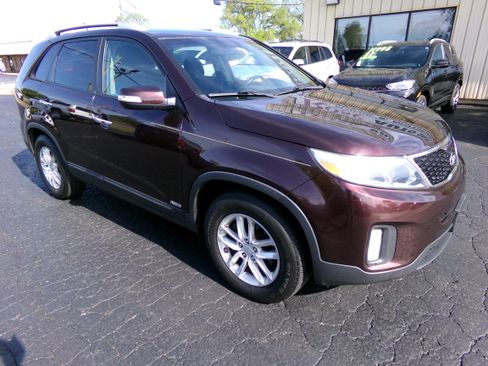Used 2015 Kia Sorento AWD LX image 7