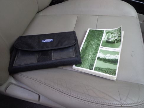 Used 2009 Ford Escape 2WD Hybrid image 23