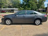 Used 2011 Toyota Camry LE image 2