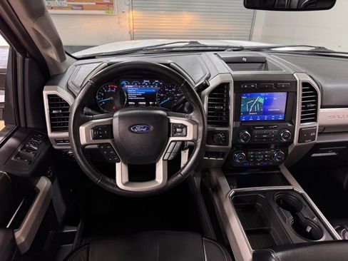 Used 2020 Ford F250 Lariat image 23