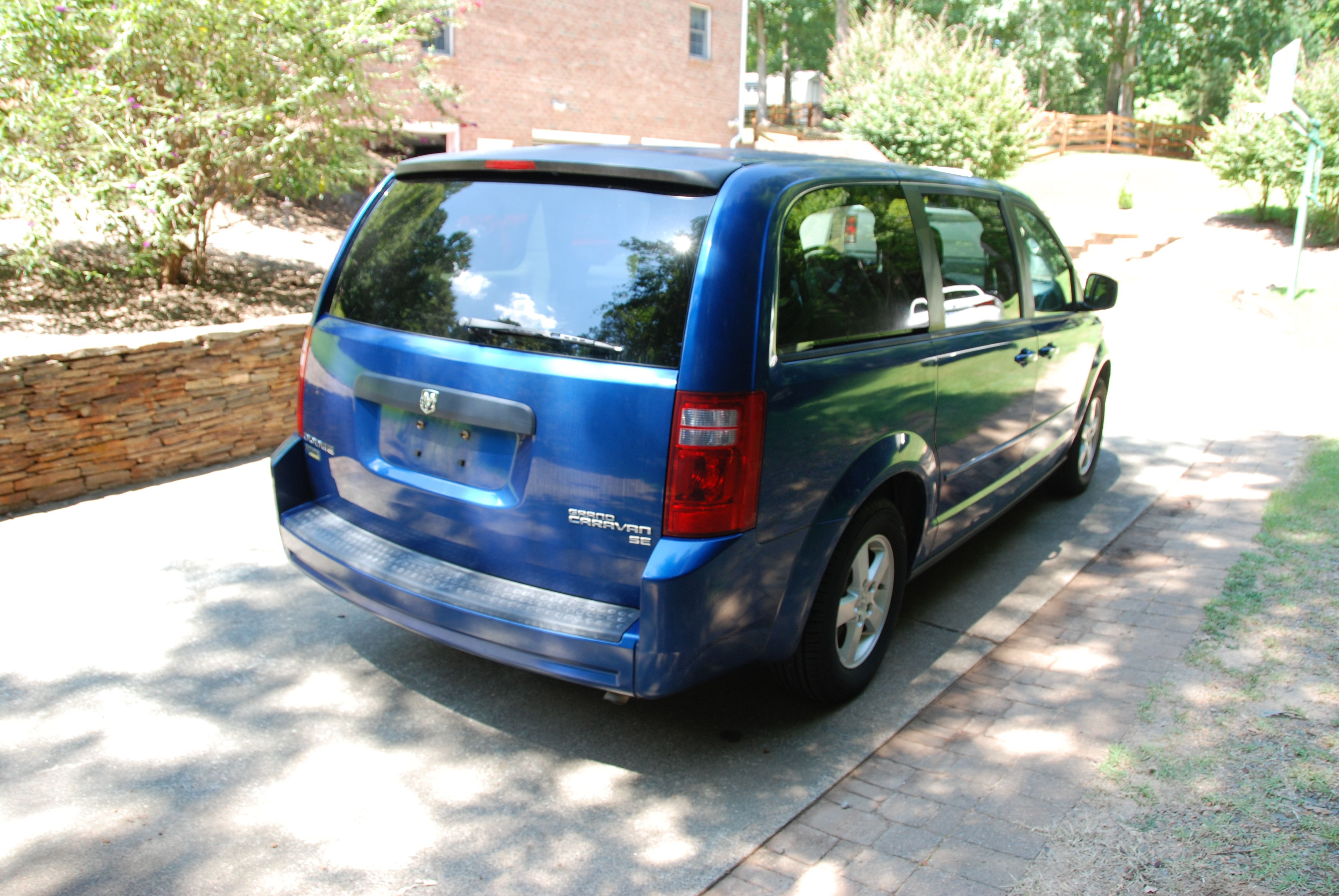Used 2010 Dodge Grand Caravan SE FWD image 6