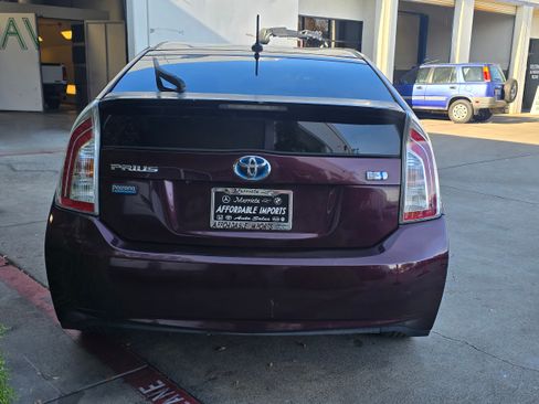 Used 2013 Toyota Prius Persona Series image 8