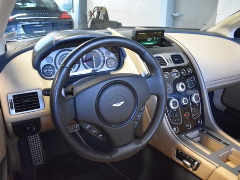 Used 2016 Aston Martin DB9 GT Volante RWD image 37