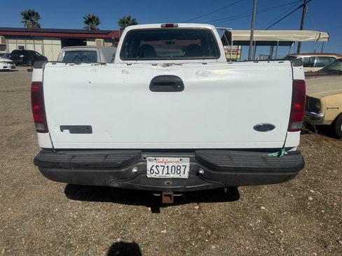 Used 2002 Ford F250 image 9