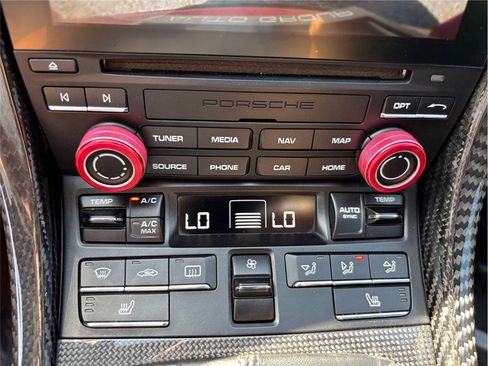 Used 2018 Porsche 911 Targa 4 GTS image 30