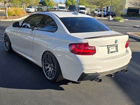 Used 2016 BMW M235i image 34