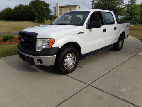 Used 2014 Ford F150 4x4 SuperCrew image 1