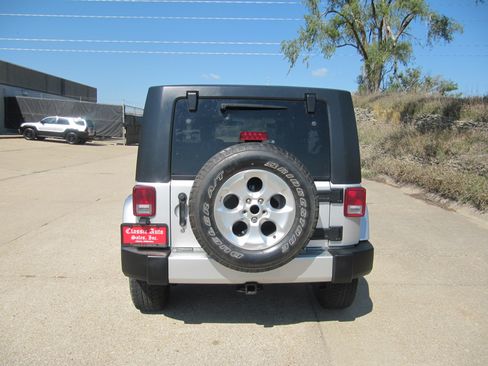 Used 2008 Jeep Wrangler Unlimited Sahara image 7
