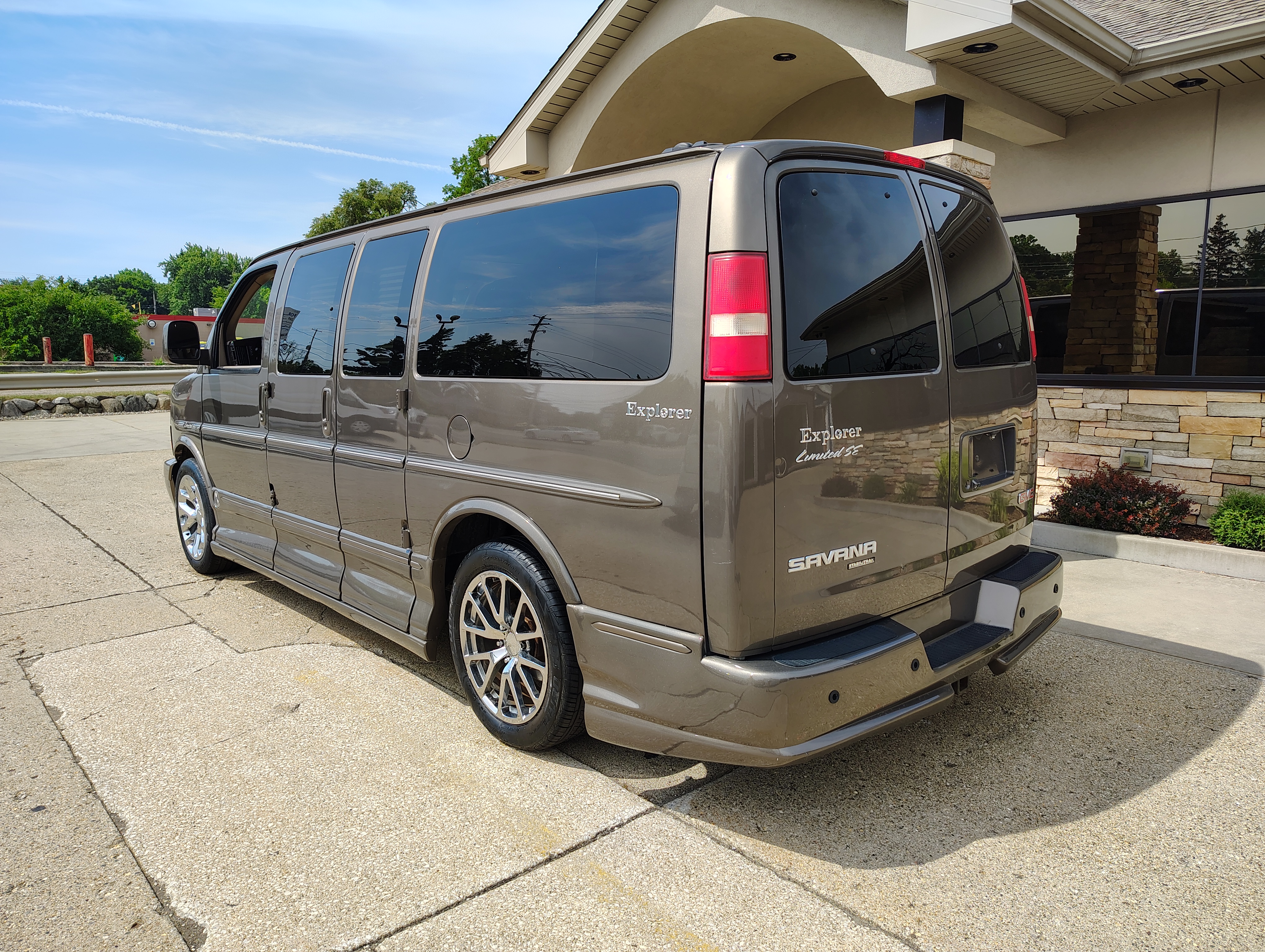 Used 2014 GMC Savana 1500 UNAVAIL RWD image 4