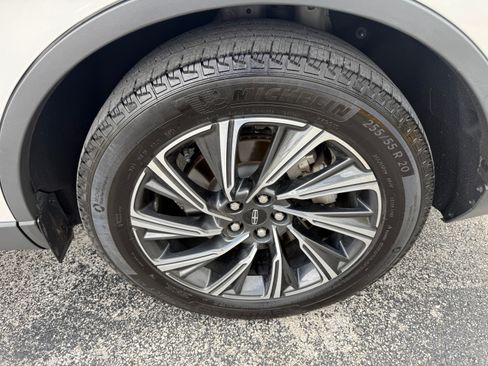 Used 2025 Lincoln Aviator 2WD Reserve image 23