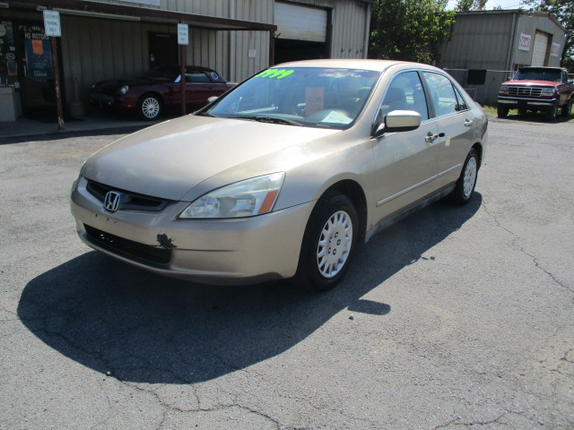 Used 2003 Honda Accord LX Sedan image 2
