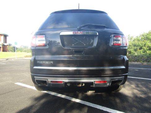 Used 2016 GMC Acadia FWD Denali image 4
