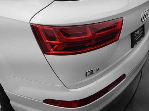Used 2019 Audi Q7 2.0T Premium image 13