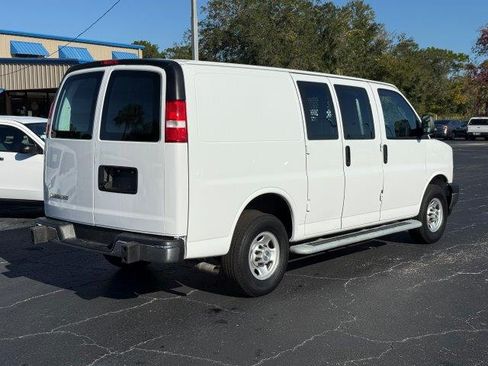 Used 2024 Chevrolet Express 2500 image 5