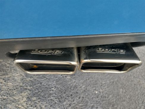 Used 2009 Dodge Challenger R/T image 16