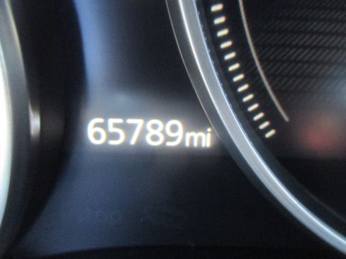 Used 2021 MAZDA MAZDA3 w/ Premium Package image 3