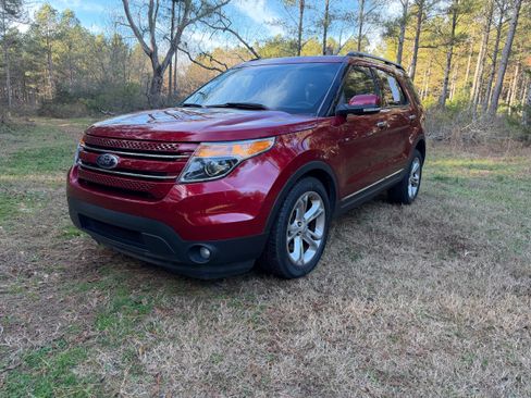 Used 2015 Ford Explorer Limited image 1