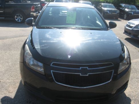 Used 2012 Chevrolet Cruze LT FWD image 2