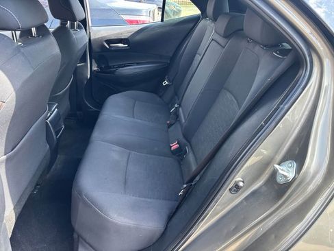 Used 2020 Toyota Corolla Hatchback FWD image 7