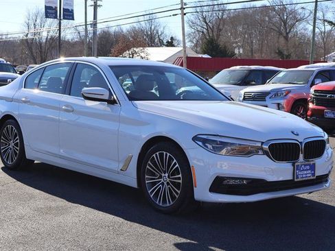 Used 2017 BMW 540i xDrive image 9