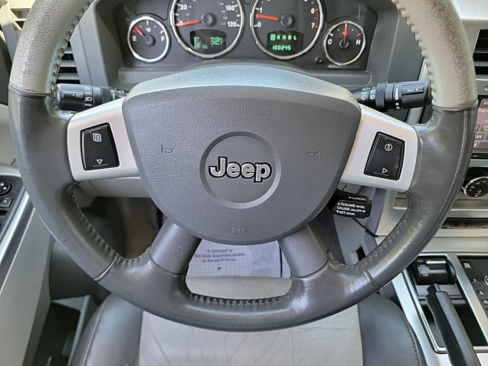 Used 2008 Jeep Liberty 4WD Limited image 13