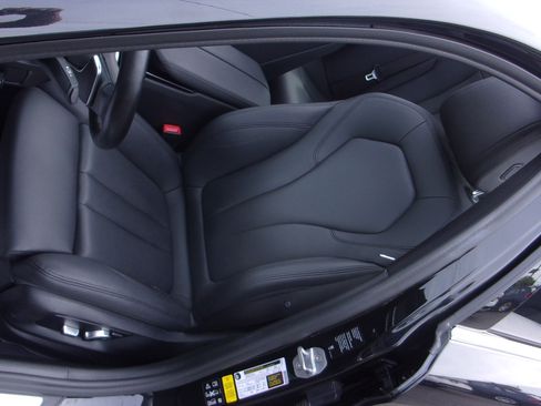 Used 2019 BMW 530i xDrive UNAVAIL AWD/4WD image 21