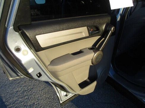 Used 2011 Honda CR-V SE image 13