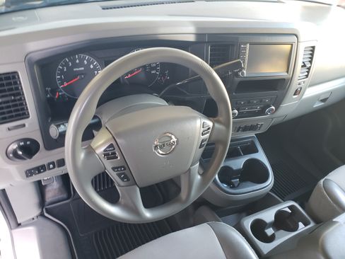 Used 2020 Nissan NV 2500 S image 11